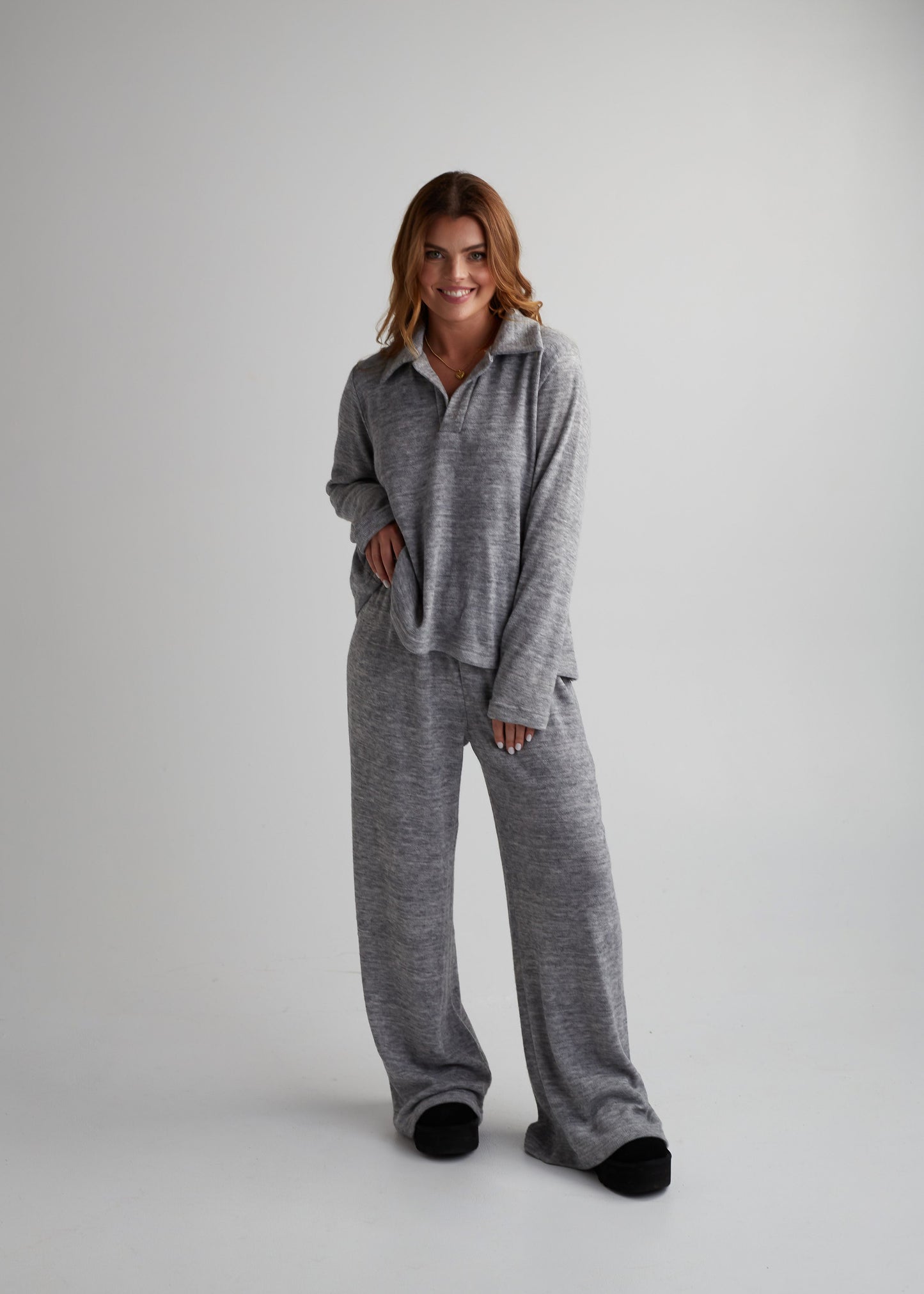 PRE ORDER: KOSTIUMĖLIS “COZY" PILKA
