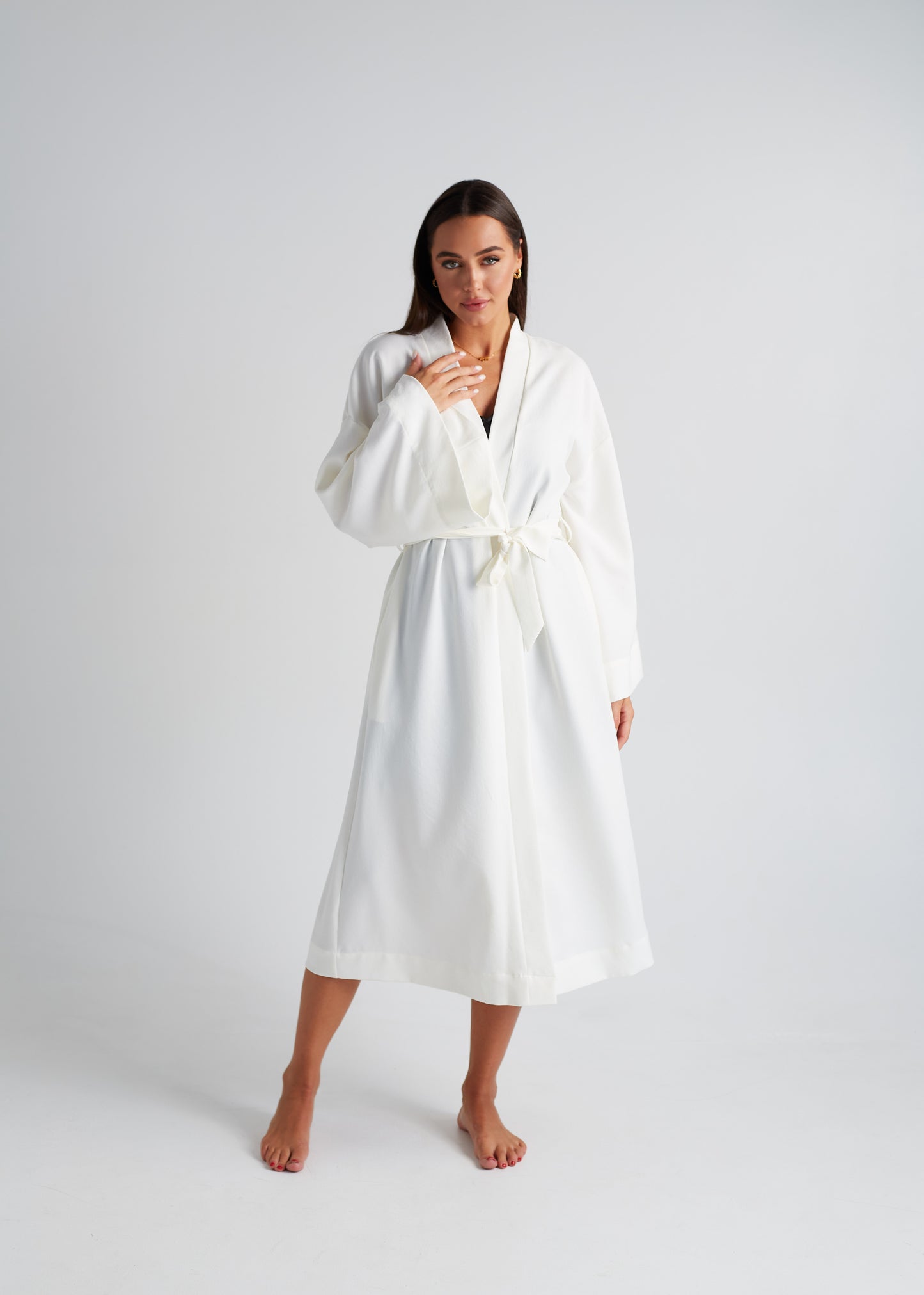 baltas kimono