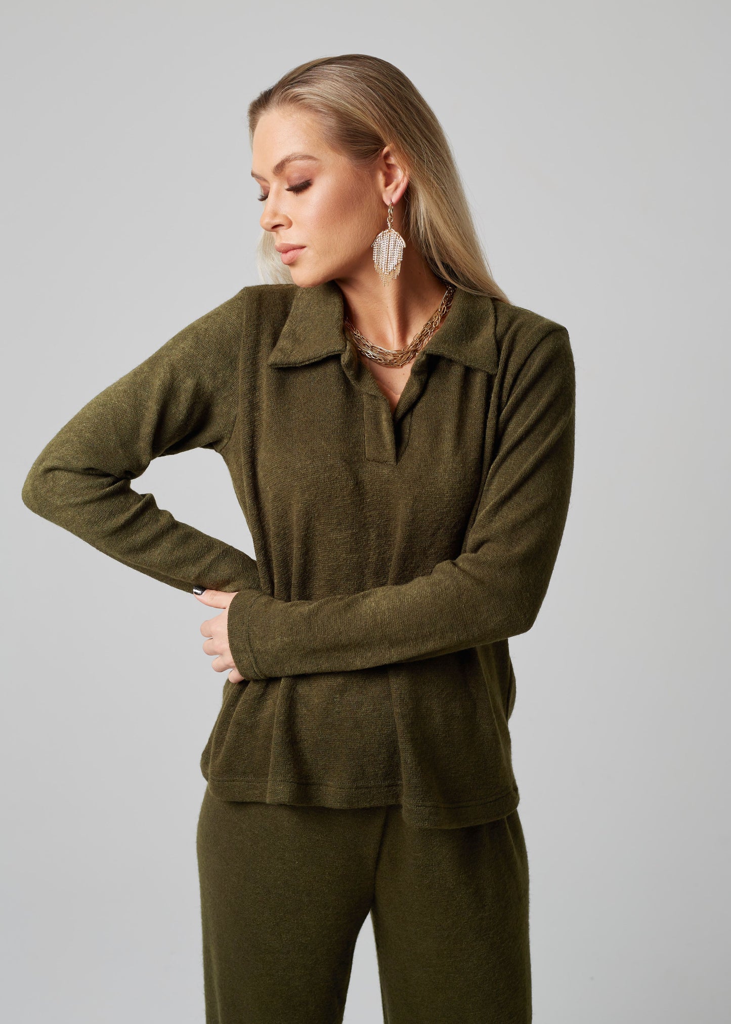 PRE ORDER: KOSTIUMĖLIS “COZY" ŽALIA