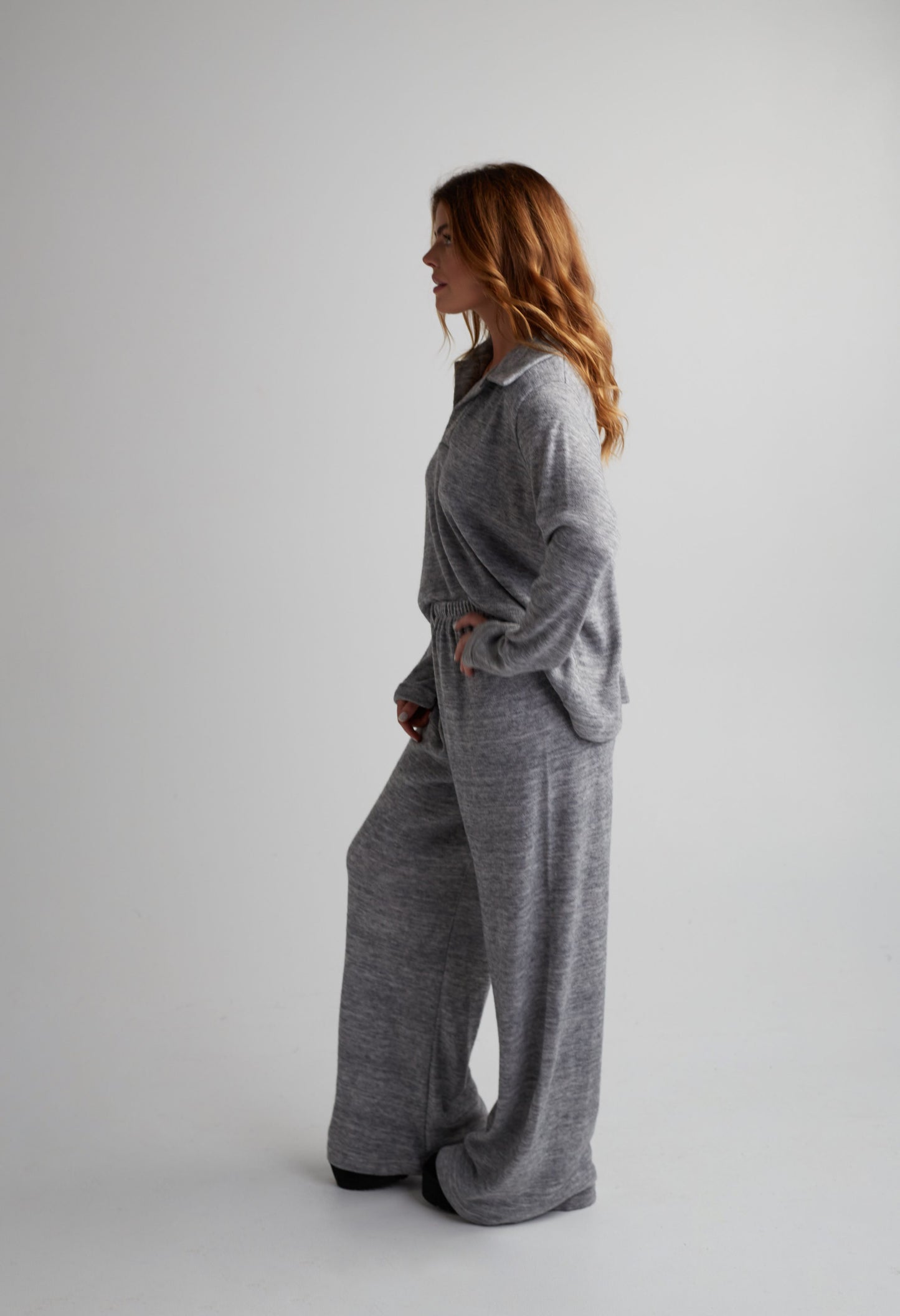 PRE ORDER: KOSTIUMĖLIS “COZY" PILKA