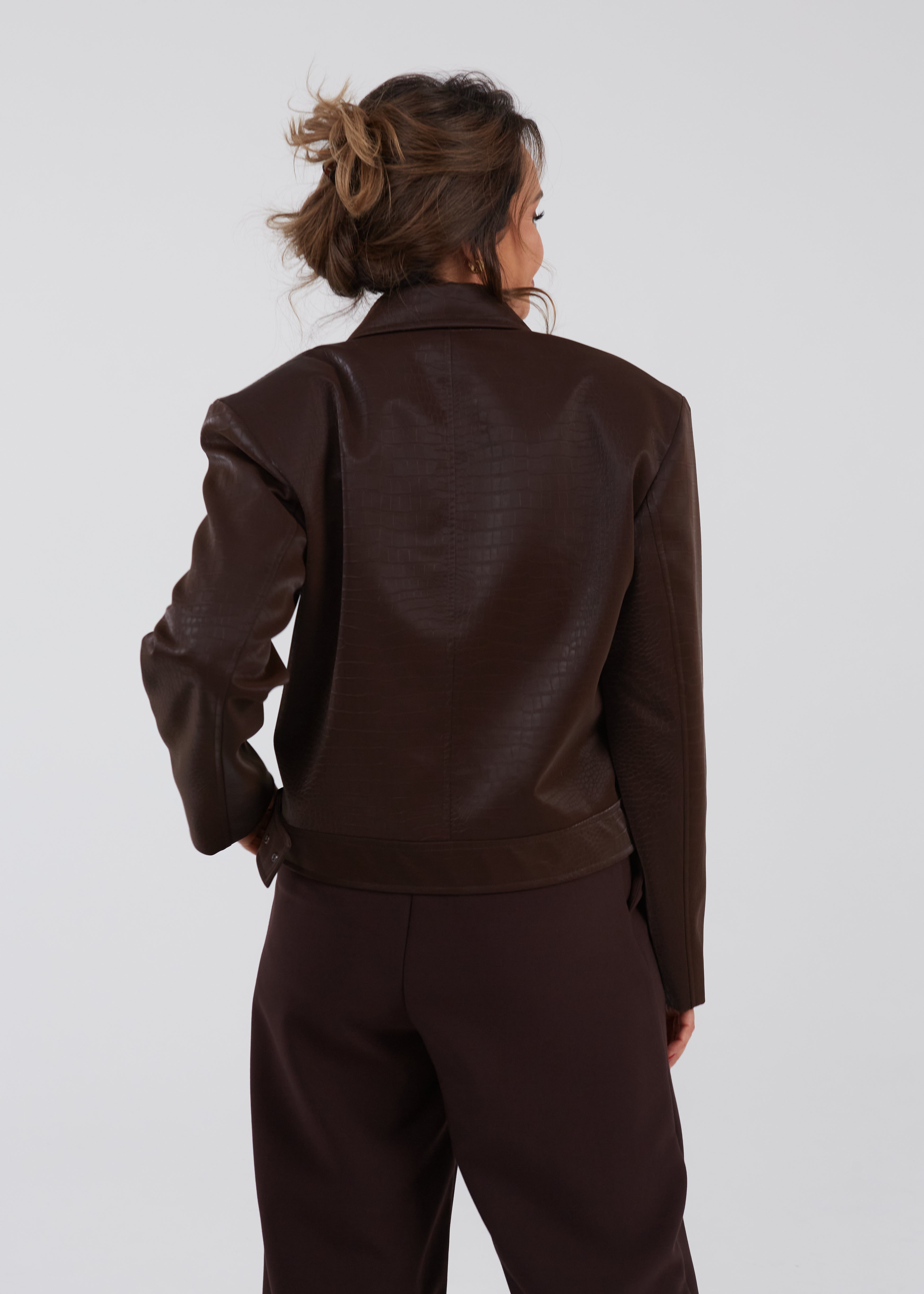 ECO ODOS STRIUKĖ "LEATHER" ŠOKOLADAS