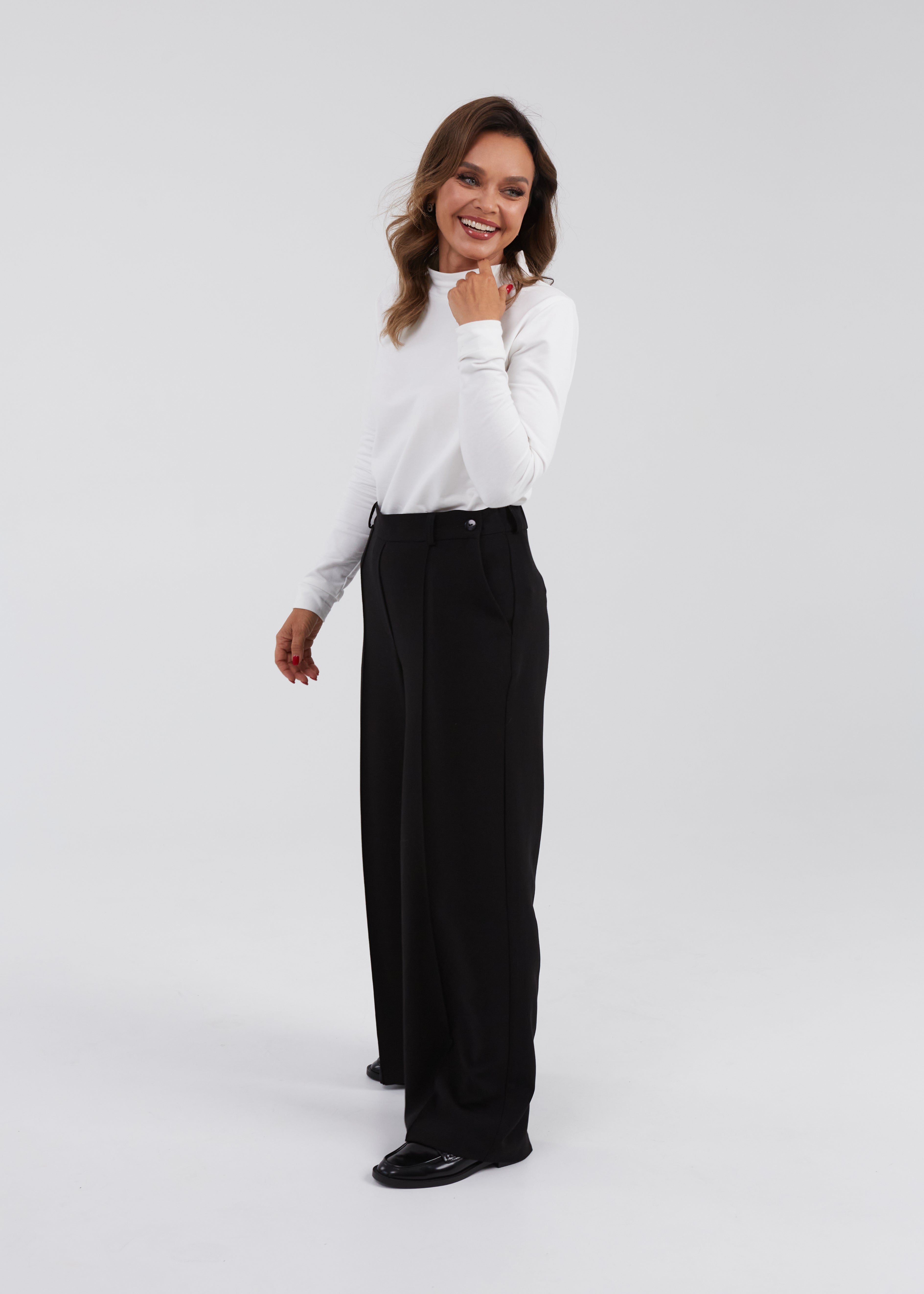 PLAČIOS KELNĖS "MODERN" JUODA (Ankstesnė medžiaga)