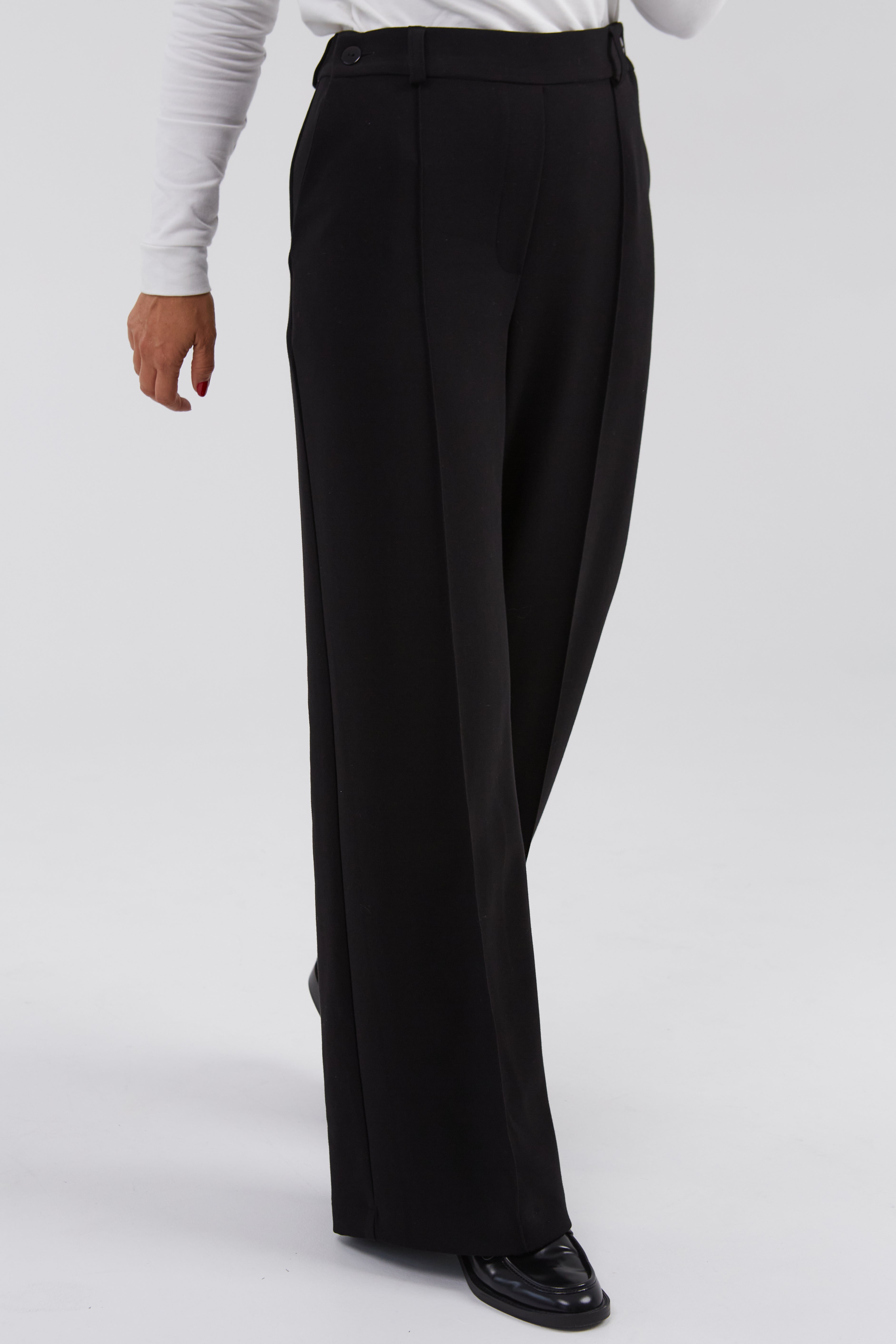 PLAČIOS KELNĖS "MODERN" JUODA (Ankstesnė medžiaga)