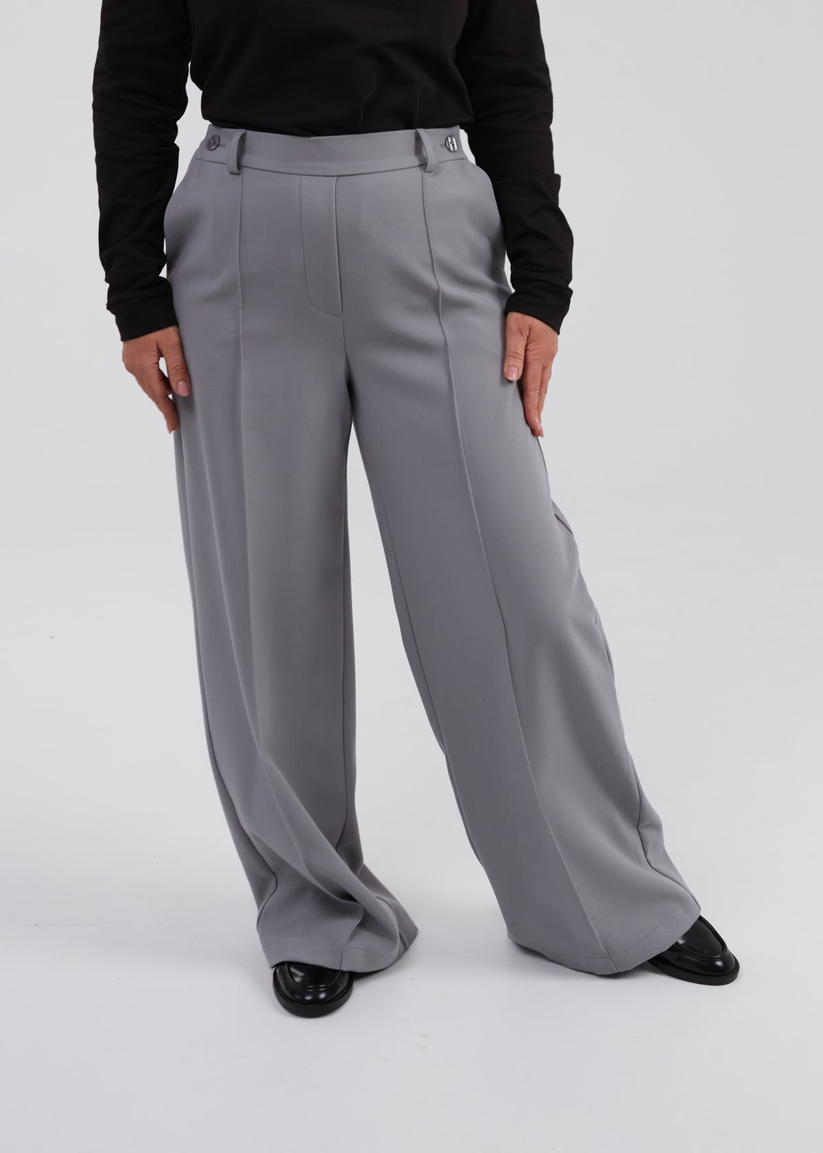 PRE ORDER: PLAČIOS KELNĖS "MODERN" PILKA