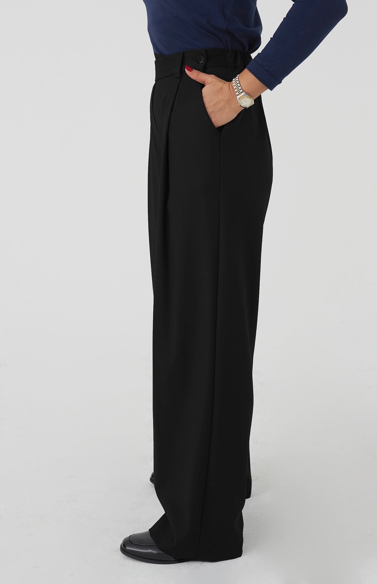 PLAČIOS KELNĖS "SPELL" JUODA