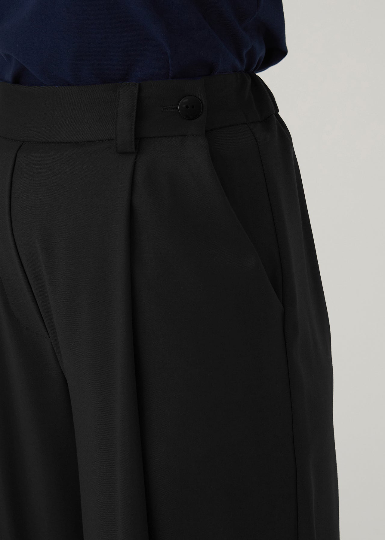 PLAČIOS KELNĖS "SPELL" JUODA