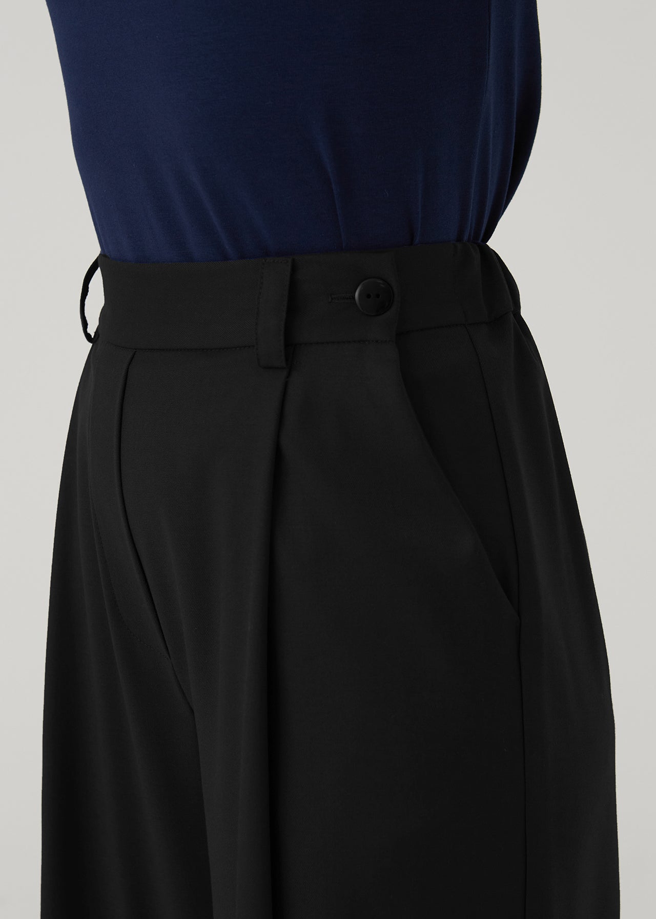 PLAČIOS KELNĖS "SPELL" JUODA