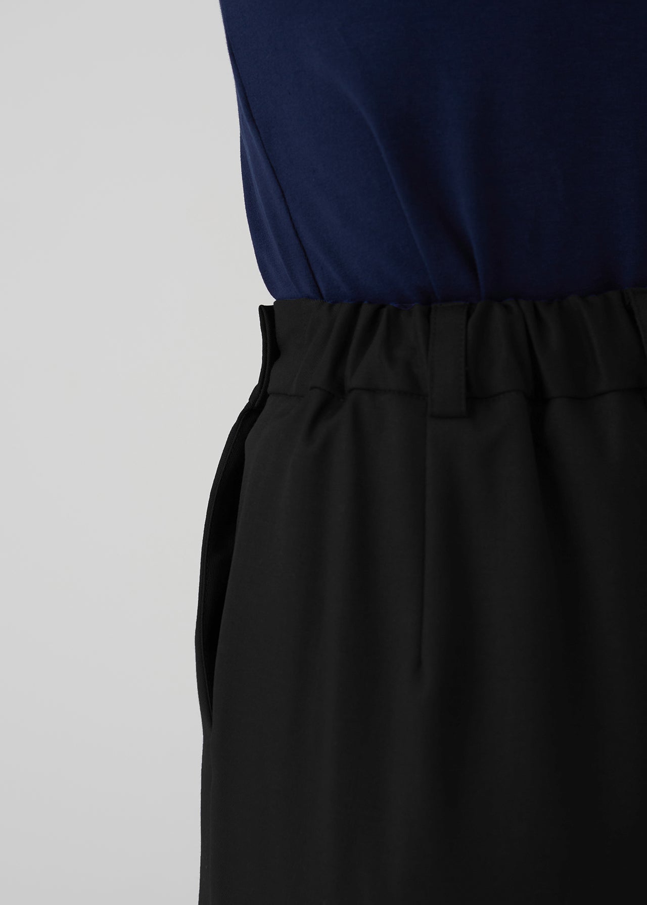 PLAČIOS KELNĖS "SPELL" JUODA