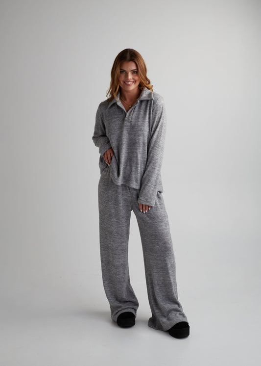 PRE ORDER: KOSTIUMĖLIS “COZY" PILKA
